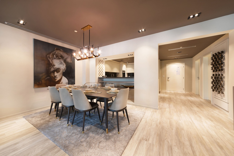 Dining room 3, Maison Privee - Luxurious 2/Bed Apt on Palm Jumeirah, Dubai