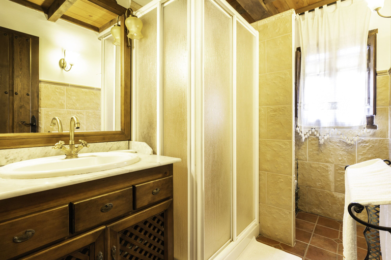 Bathroom 3, Cortijo Rincon Del Sur, Granada