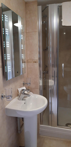 Bathroom 2, Trelawne Garden Annexe, Cornwall