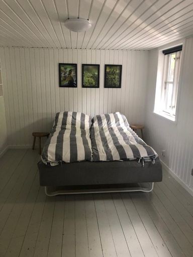 Bedroom 3, Agerfeld Gl Skole, Herning