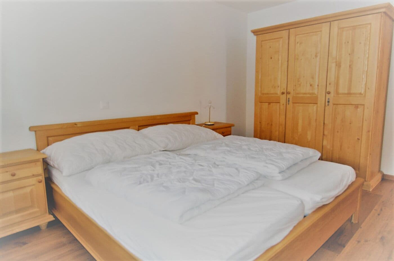 Bedroom 3, Aarninkhof, Raron