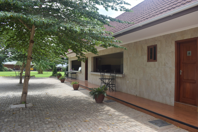 Exterior & Views, Panone Hotel Chekereni, Arusha