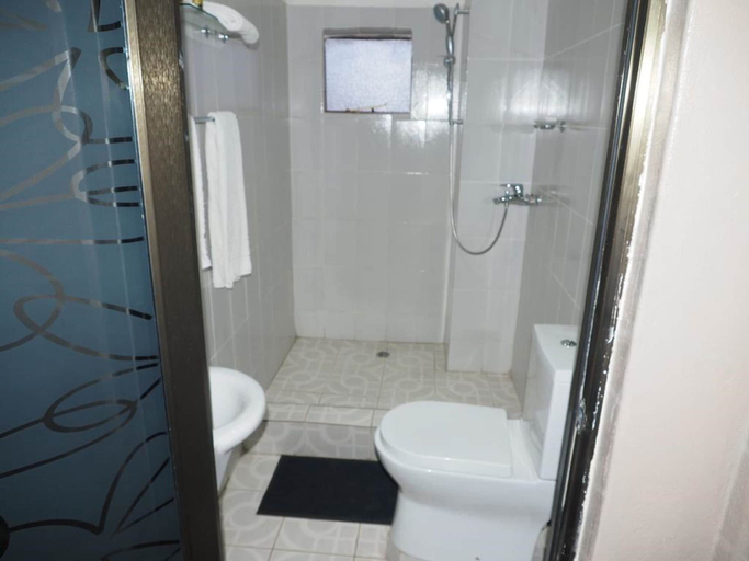 Bathroom, Park Lodge, Ndola
