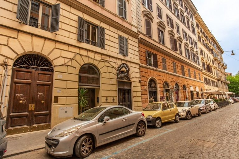 Others 2, Trastevere Vintage 2, Rome