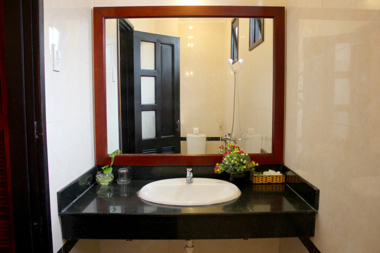 Bathroom 4, Song Bien Xanh Resort, Phan Thiết