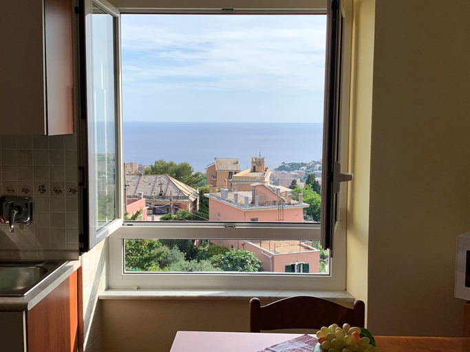 City view, House Blue Sky, Genova