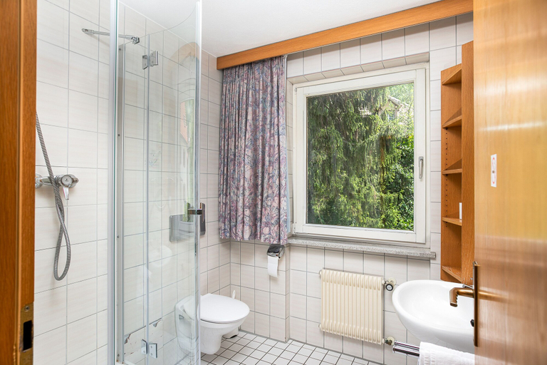 Bathroom 5, Gasthaus zur Blume, Lörrach