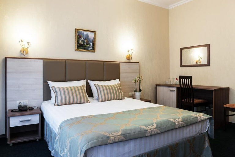Bedroom 2, Seven Hills Brestskaya, Northern