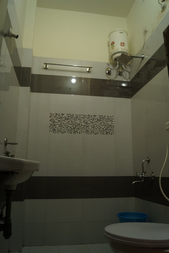 Bathroom 4, Hotel Sunrise Inn, Kota