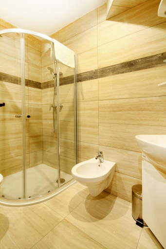 Bathroom 5, Hotel Strážnice, Hodonín