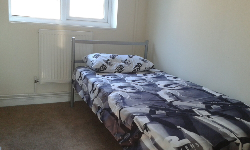 Bedroom 5, Mariskals, Essex