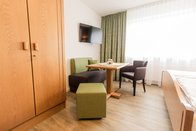Bedroom 3, Landhotel Waldeck, Donau-Ries