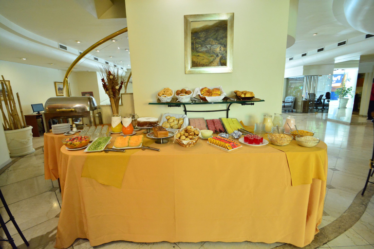 Food & Drinks 5, Oxford Hotel, Montevideo