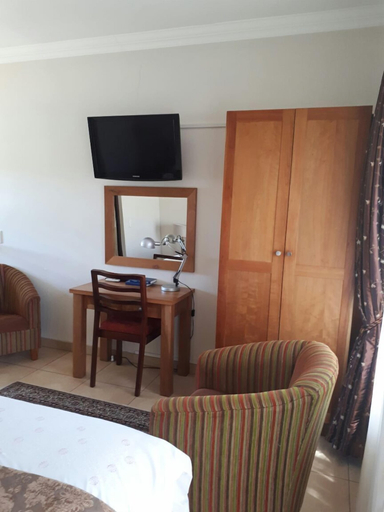 Bedroom 3, Hoyohoyo Chartwell Lodge, City of Johannesburg
