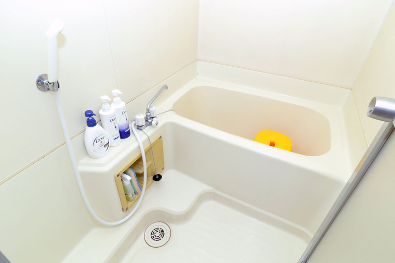 Bathroom 3, Heights Showa 202, Sapporo