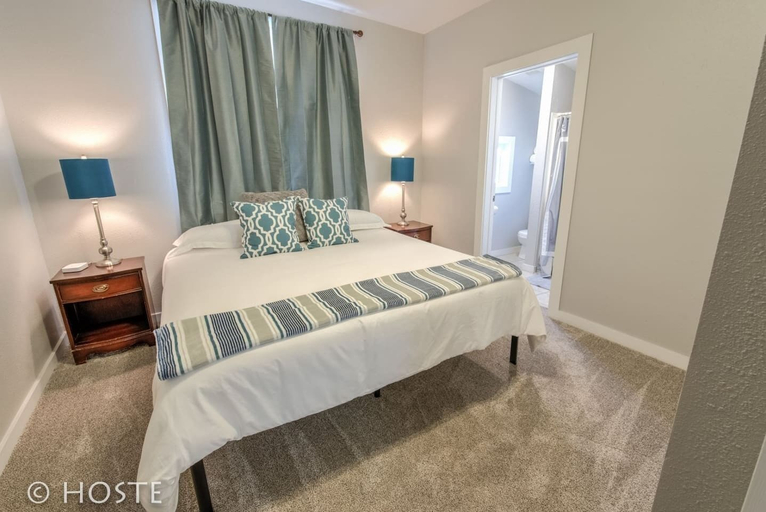 Bedroom 3, 3BR Of Downtown King Bed, Dining, Has It All!, El Paso
