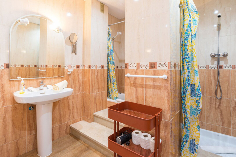 Bathroom 3, Merced10 2D, Málaga