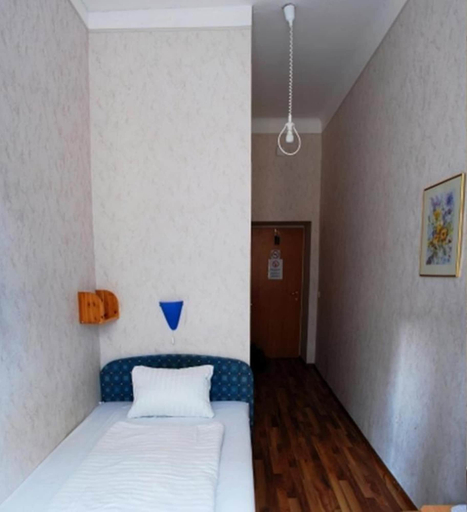 Bedroom 3, Hotel Arpi, Wien