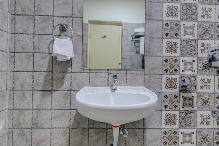 Bathroom 3, Hotel Royal Suites, Kolar