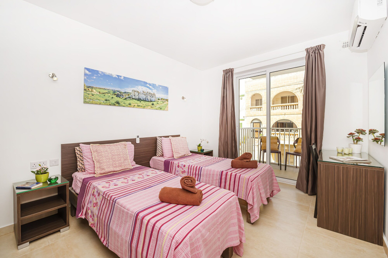 Bedroom 3, Summer Breeze Comfort Apartments by Getaways Malta