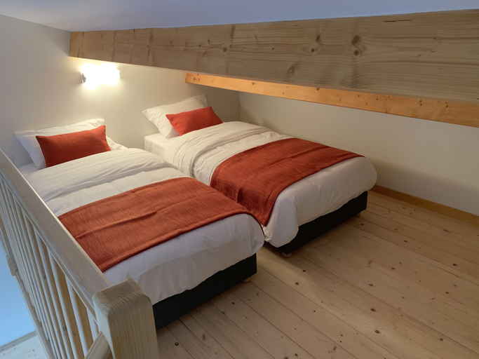 Bedroom 2, L'Hacienda Villa Verdé, Charente-Maritime