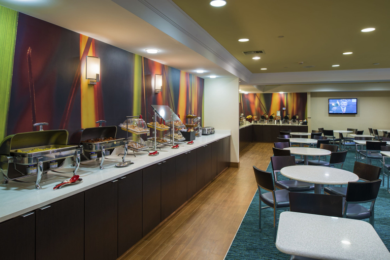 Food & Drinks 4, Springhill Suites by Marriott Williamsburg, Williamsburg
