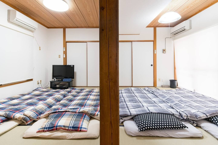 Bedroom 2, Naha Tomarin House, Naha