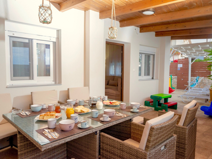 Food & Drinks 5, Thalassa, Crete