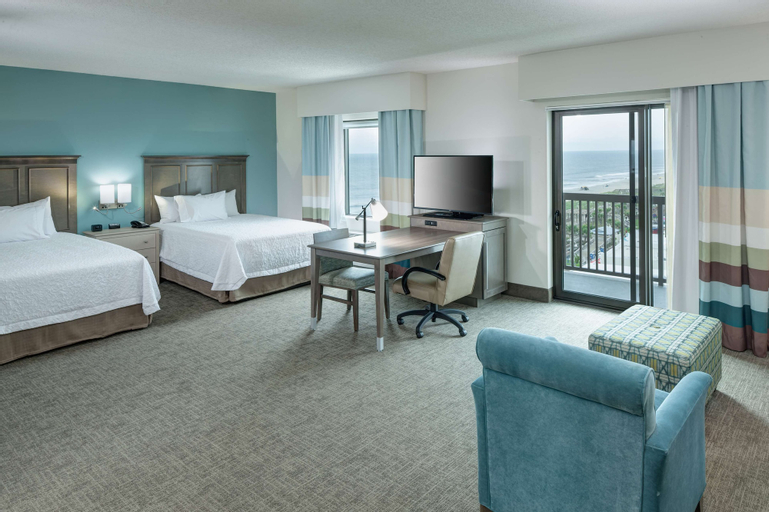 Hampton Inn & Suites Carolina Beach Oceanfront, New Hanover