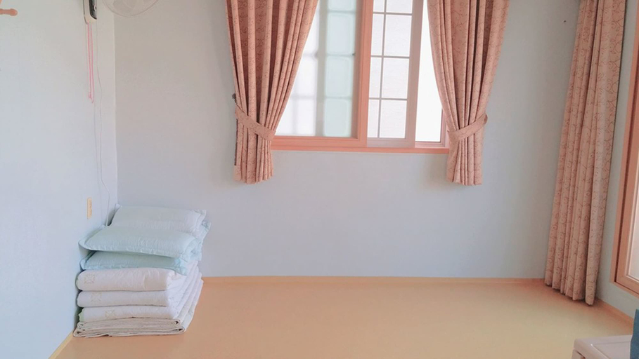 Bedroom 4, Naksan Crova Condotel, Yangyang