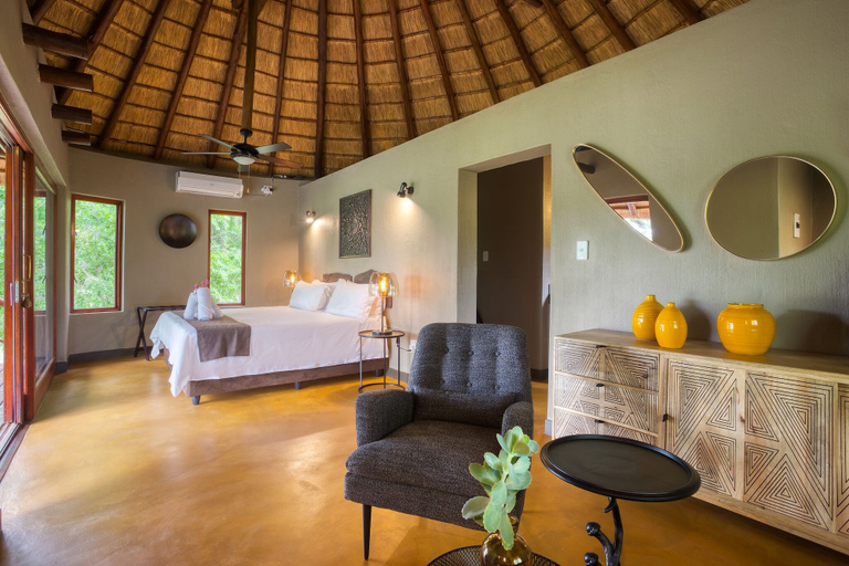 Bedroom 4, Emhosheni River Lodge, Mopani