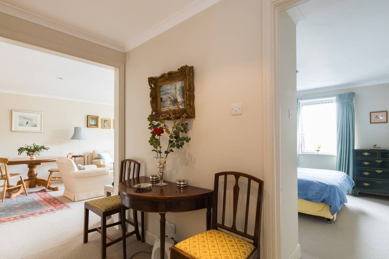 Bedroom 3, Cosy 1-bed Battersea Riverside Apartment, London