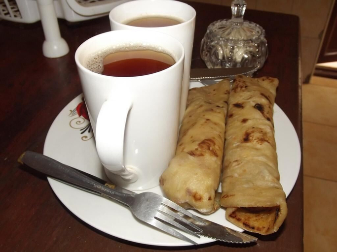 Food & Drinks 5, Blue Agama Guesthouse, Busongora