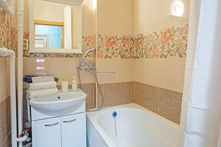 Bathroom, Lux Apartments Strelbishchenskiy, North-Western