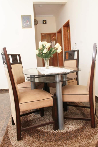 Others 5, Deutch' Lodges, Mfoundi