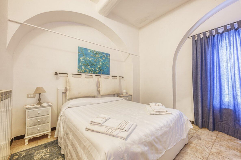 Room 3, CasaViva - Mameli 26 Imperia, Imperia