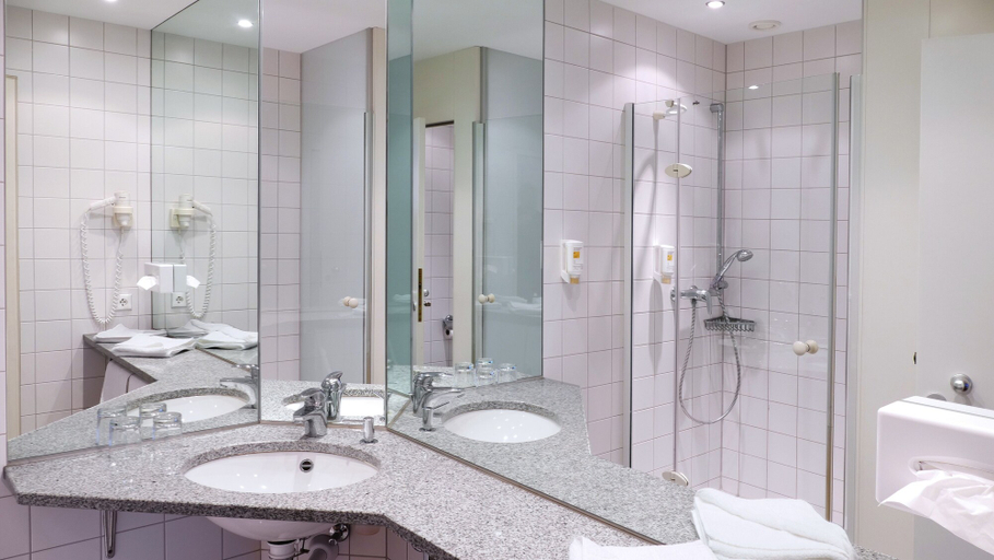 Bathroom 4, Central Hotel Löwen, Feldkirch