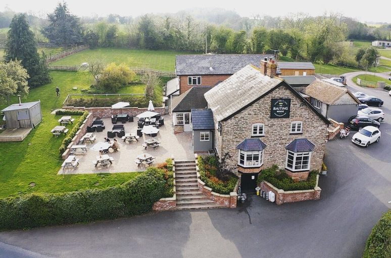 The Baiting House and Lodges, Herefordshire