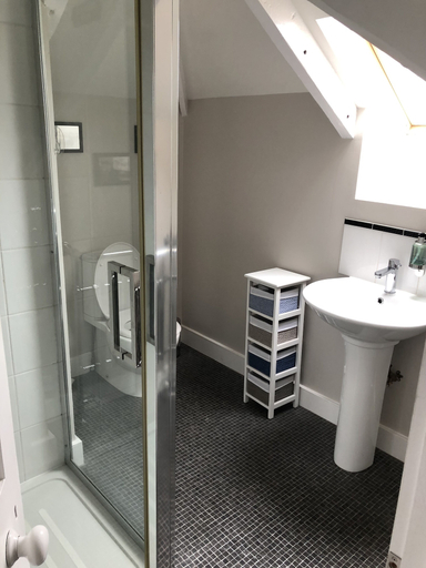 Bathroom 3, Beacon House, Torbay