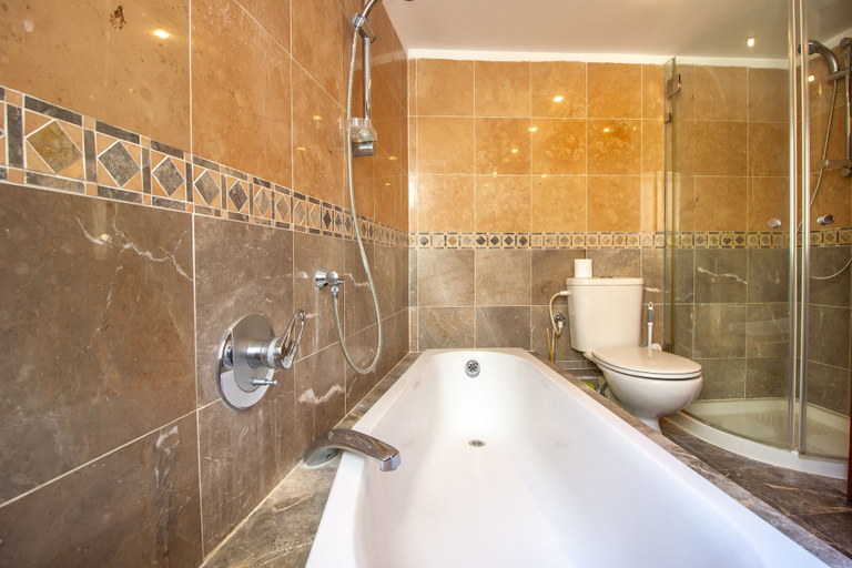 Bathroom 3, Art apartment in Mamila