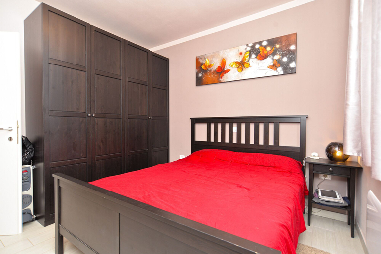Bedroom 2, Apartment 1977, Medulin