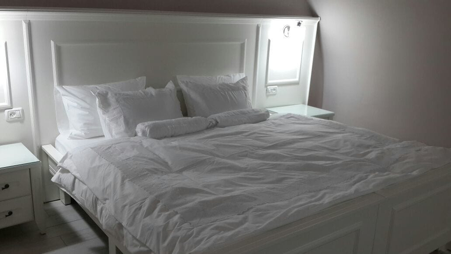 Bedroom 2, HApalmach 35