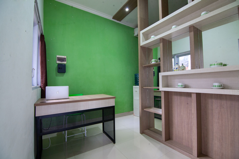 Bedroom 5, OYO 2808 D'residence Syariah, Tegal