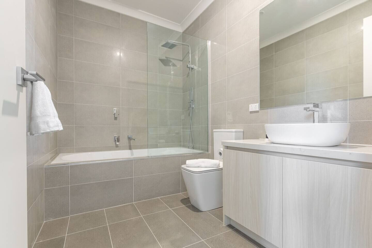 Bathroom 3, WoW Factor!luxe 4BR Townhouse@glen Waverley, Melbourne