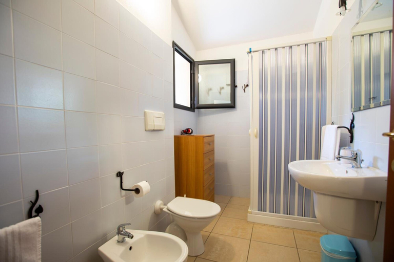 Bathroom 3, Stella dell'Est, Ogliastra