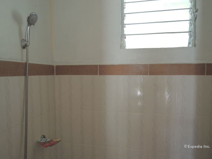 Bathroom, Gorion Beach Resort, Samboan