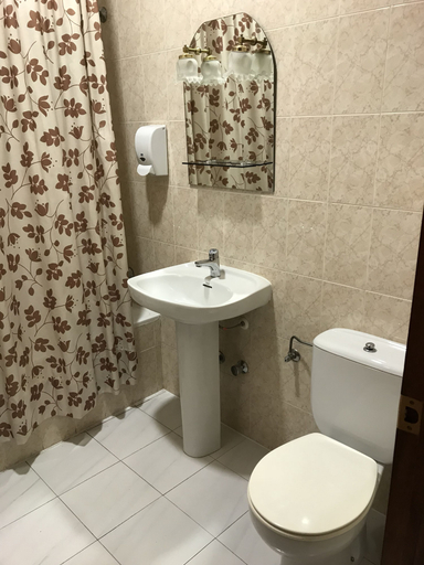 Bathroom 4, Santa Ana Hostal, Toledo