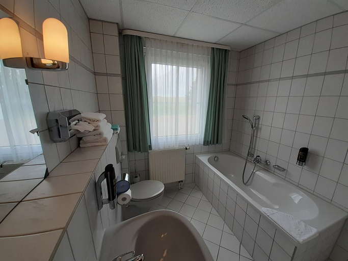 Bathroom 5, Edit Pension Rossau, Mittelsachsen