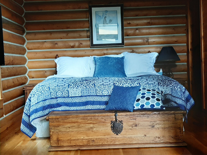 Bedroom 2, Cherokee mountain log cabin resort, Carroll