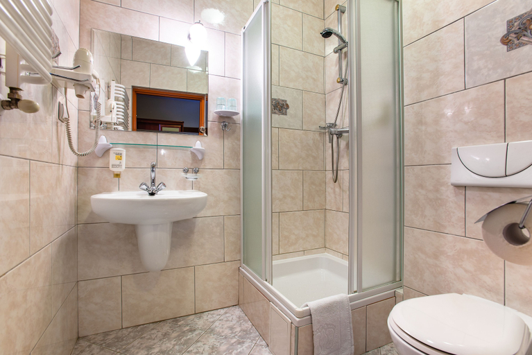 Bathroom 4, Hotel La Mar, Kielce